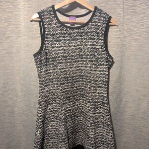 Jolie black and white cocktail dress